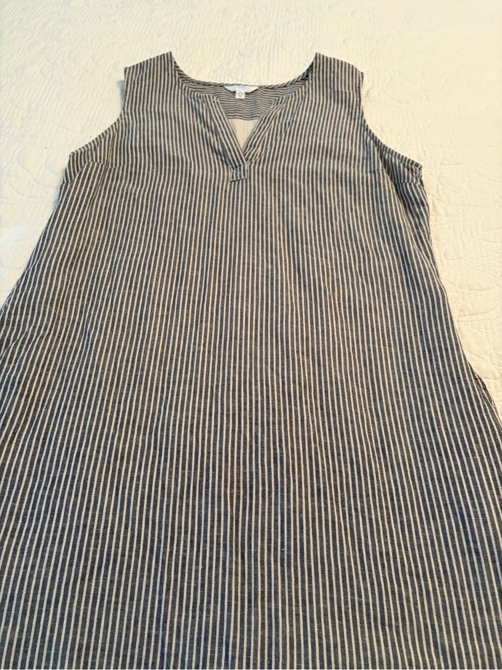 Time and Tru Sleeveless Striped V-Neck Dress in Navy and White